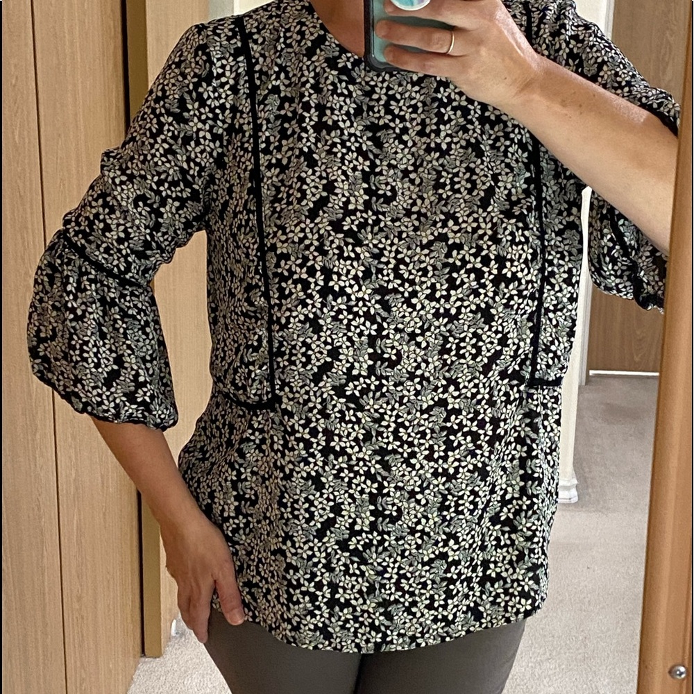 Who What Wear, size large, floral top